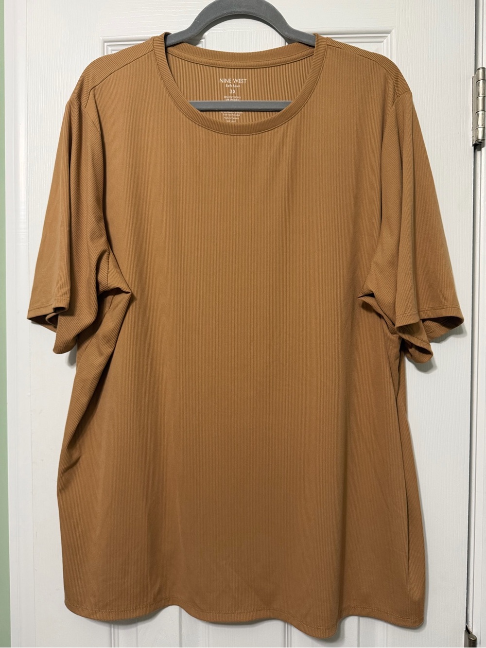 Nine West Brown Ribbed Knit soft spun Stretch Round Neck  Tee shirt Women’s 3X.